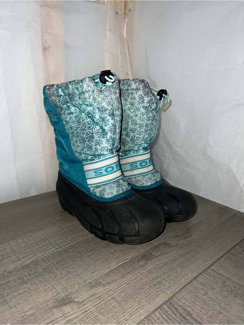 Sorel Kids' Teal & Black Winter Snow Boots